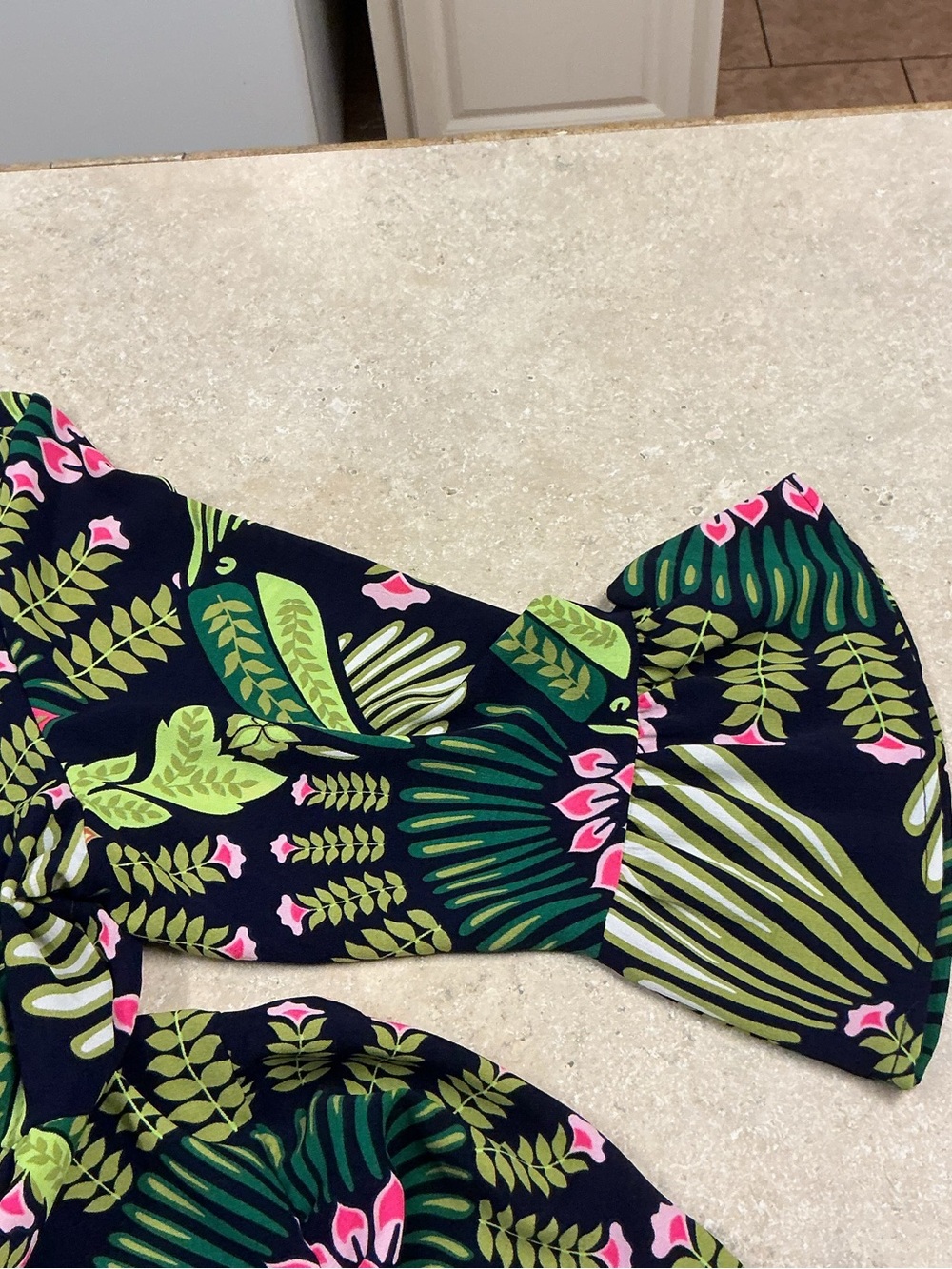 Michelle McDowell SZ XL Maxi Navy Dress Pink/green Florals Vneck 3/4 Bell Vacay - Picture 10 of 10